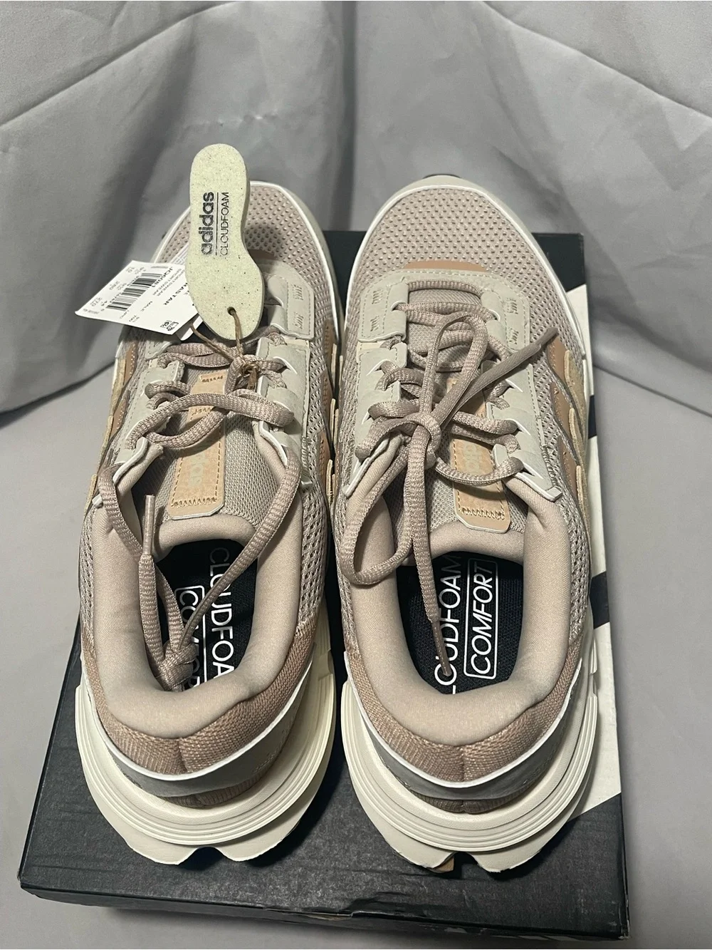 Adidas Astrastar Running Shoes Men's Size 10 Beige Tan JQ6081 New In Box NIB